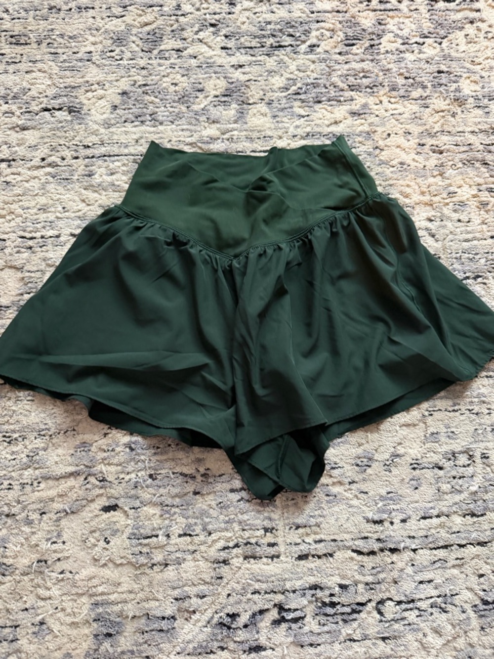 Offline cross waist shorts